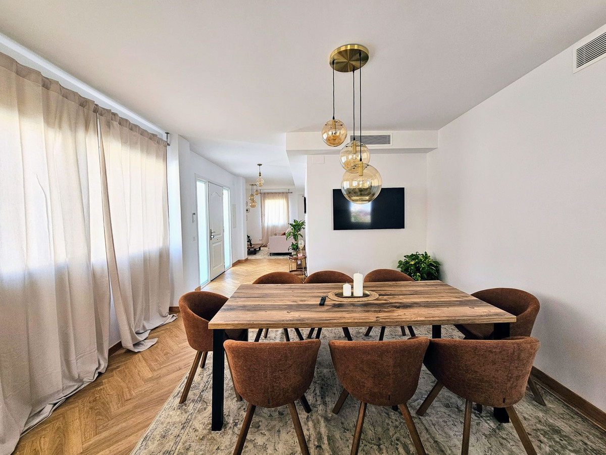 5 Bed Townhouse for sale in La Cala De Mijas Costa Del Sol, Málaga, Spain