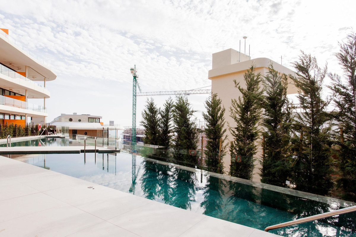 2 Bed Apartment for sale in Fuengirola Costa Del Sol, Málaga, Spain