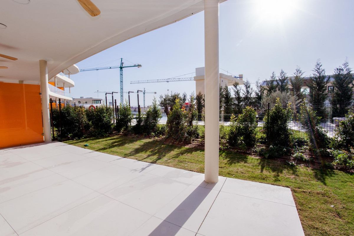 2 Bed Apartment for sale in Fuengirola Costa Del Sol, Málaga, Spain