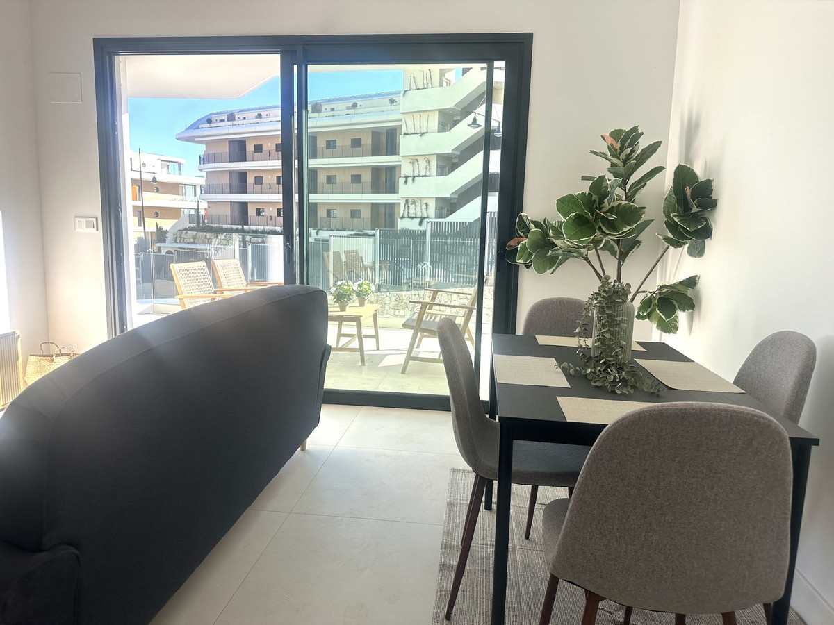 2 Bed Apartment for sale in Fuengirola Costa Del Sol, Málaga, Spain