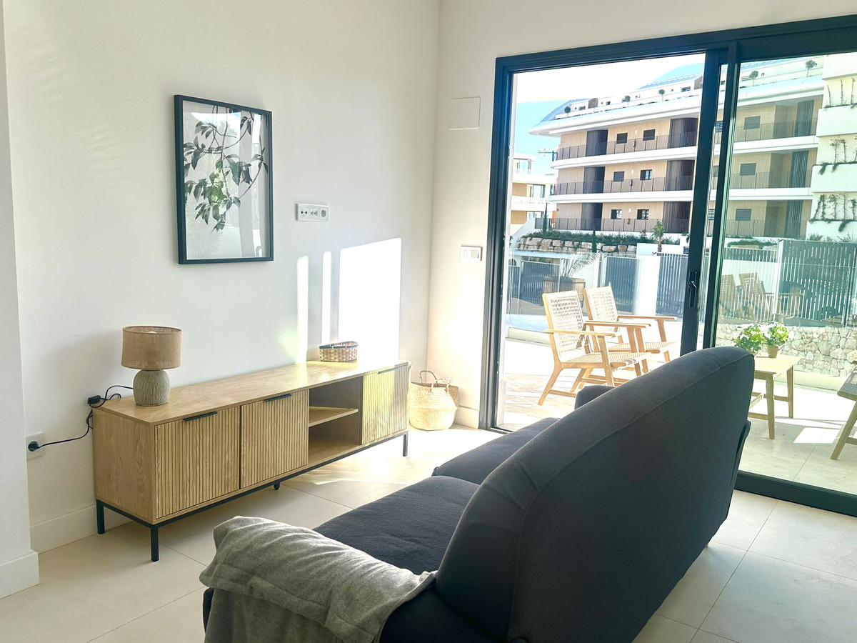 2 Bed Apartment for sale in Fuengirola Costa Del Sol, Málaga, Spain