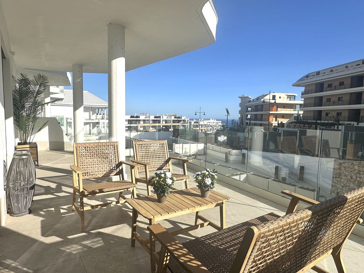 2 Bed Apartment for sale in Fuengirola Costa Del Sol, Málaga, Spain