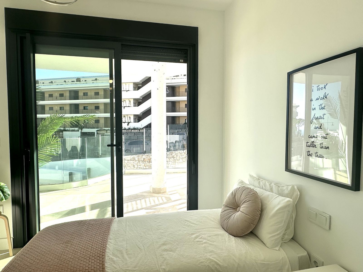 2 Bed Apartment for sale in Fuengirola Costa Del Sol, Málaga, Spain
