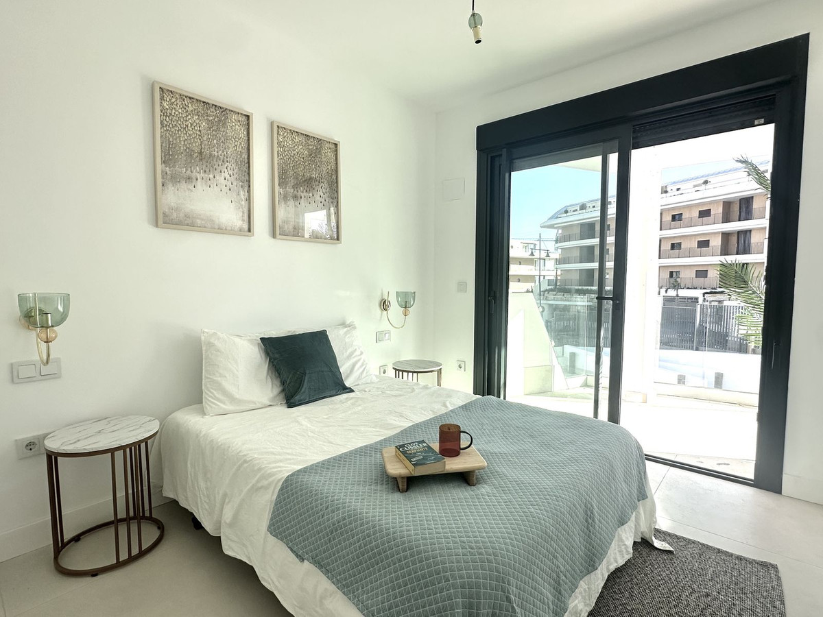 2 Bed Apartment for sale in Fuengirola Costa Del Sol, Málaga, Spain