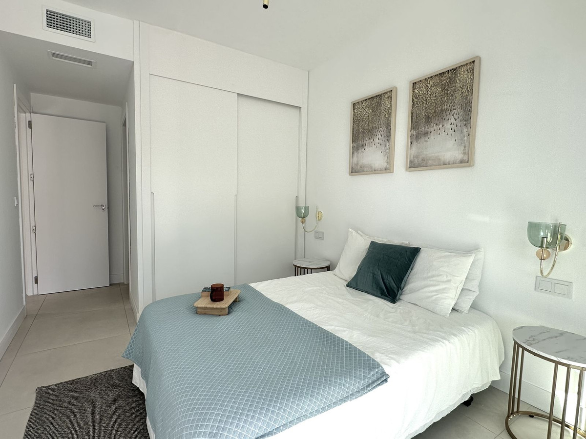 2 Bed Apartment for sale in Fuengirola Costa Del Sol, Málaga, Spain