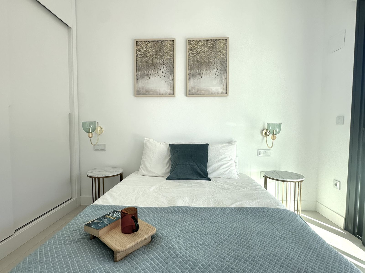 2 Bed Apartment for sale in Fuengirola Costa Del Sol, Málaga, Spain