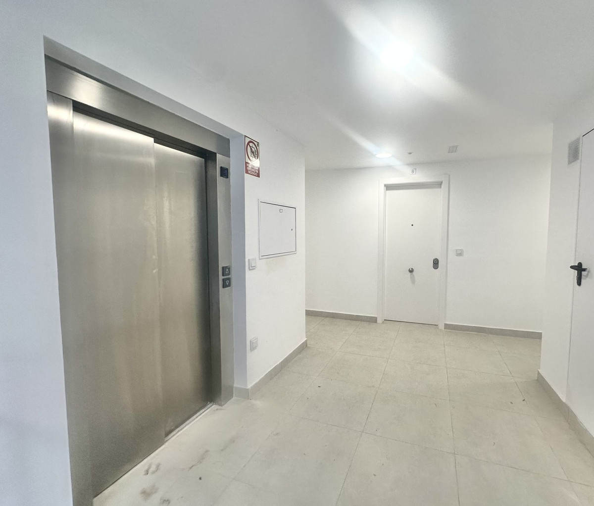 2 Bed Apartment for sale in Fuengirola Costa Del Sol, Málaga, Spain