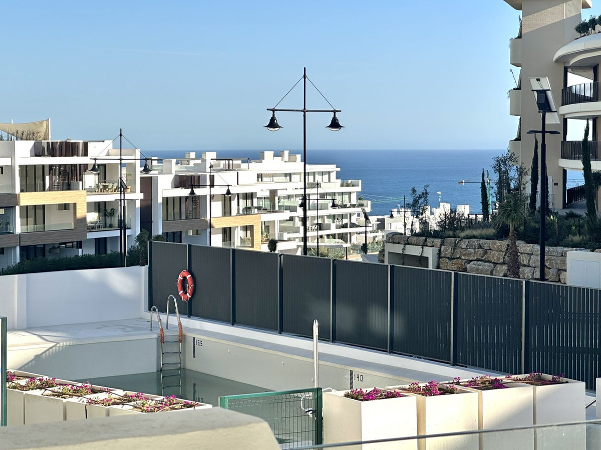 2 Bed Apartment for sale in Fuengirola Costa Del Sol, Málaga, Spain