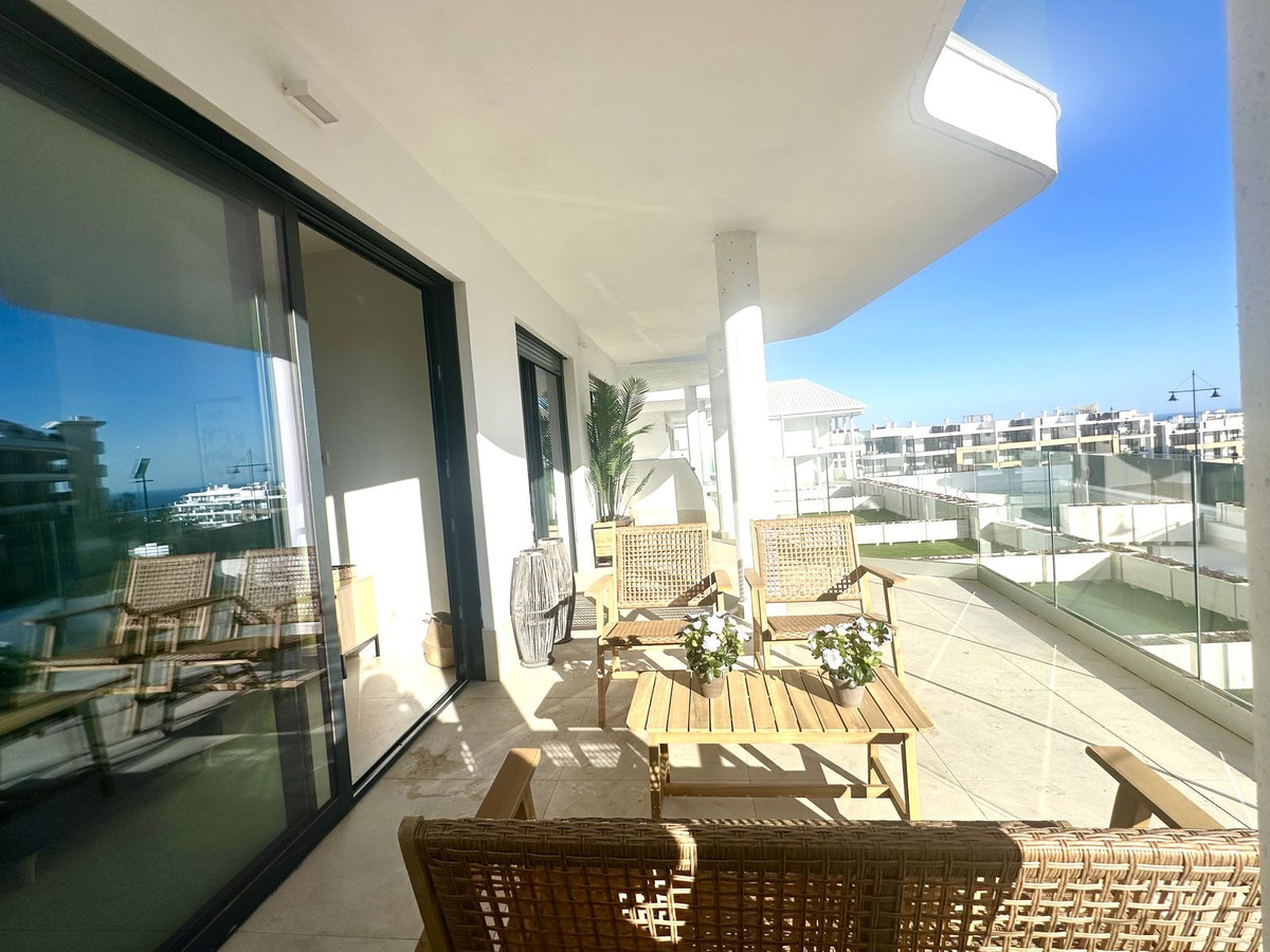 2 Bed Apartment for sale in Fuengirola Costa Del Sol, Málaga, Spain