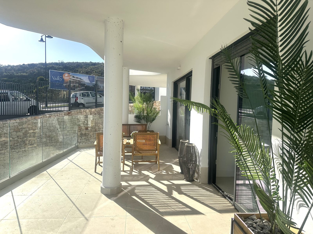 2 Bed Apartment for sale in Fuengirola Costa Del Sol, Málaga, Spain