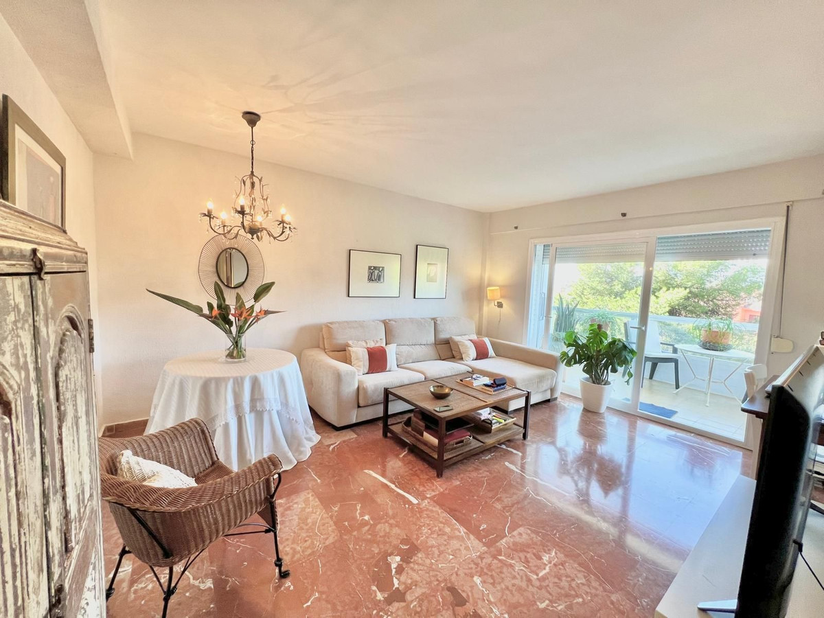 2 Bed Apartment for sale in Las Chapas Costa Del Sol, Málaga, Spain