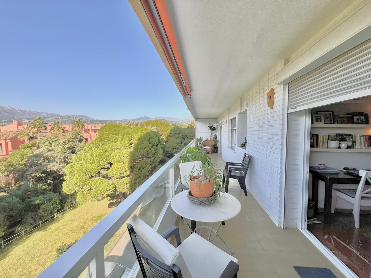 2 Bed Apartment for sale in Las Chapas Costa Del Sol, Málaga, Spain