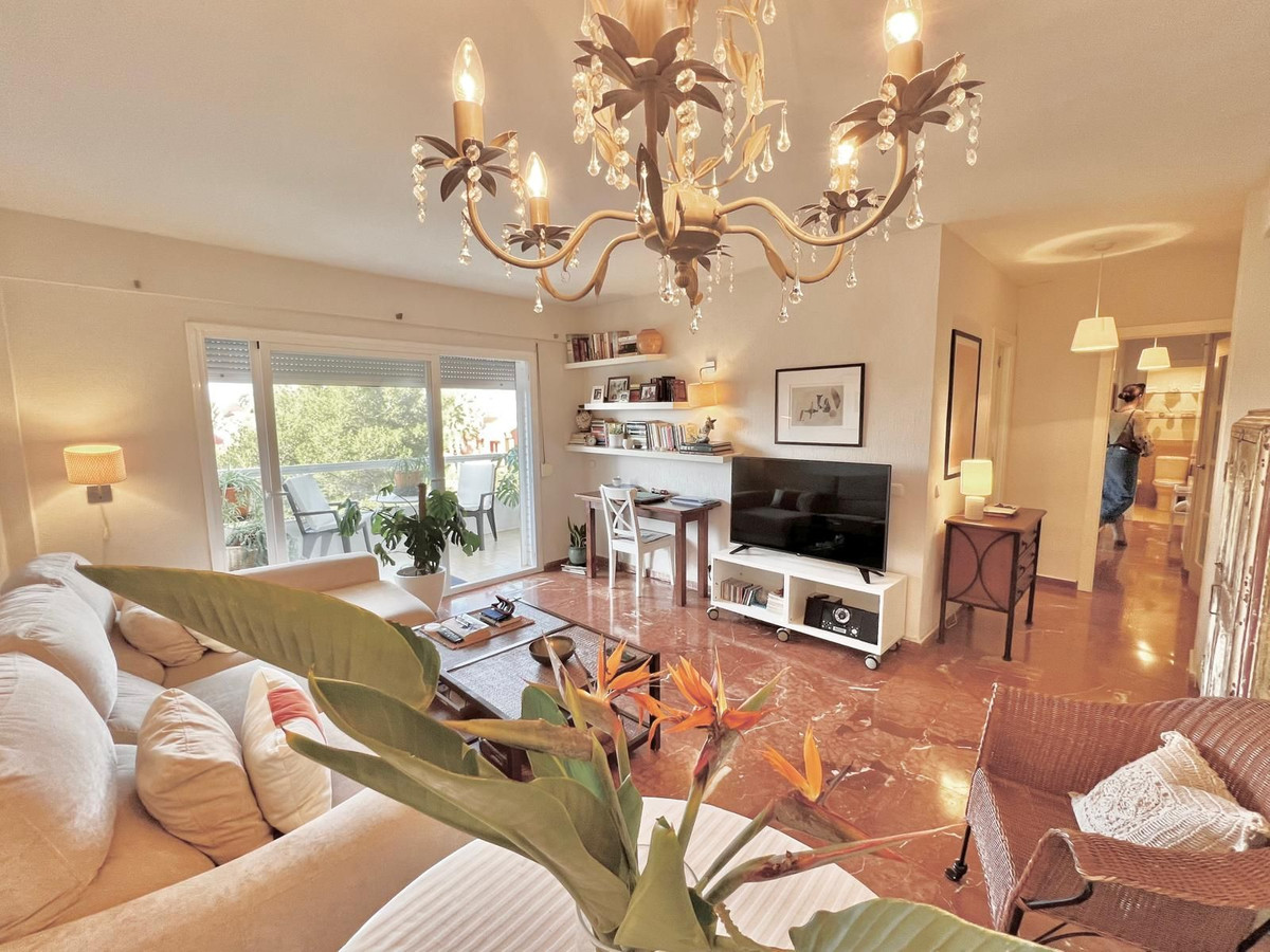 2 Bed Apartment for sale in Las Chapas Costa Del Sol, Málaga, Spain