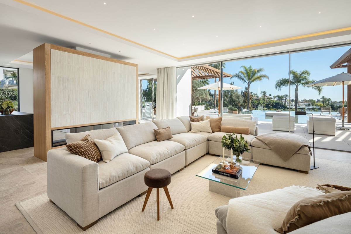 Se vende Villa - Chalet de 6 dormitorios en Costa Del Sol, Málaga, España