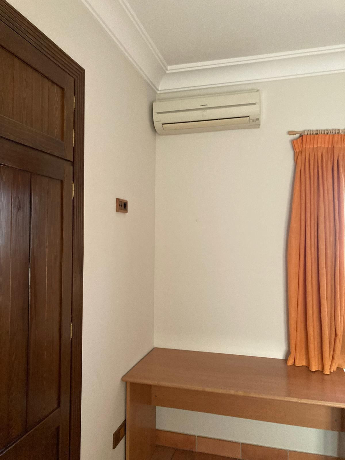 Se vende Villa - Chalet de 4 dormitorios en Costa Del Sol, Málaga, España