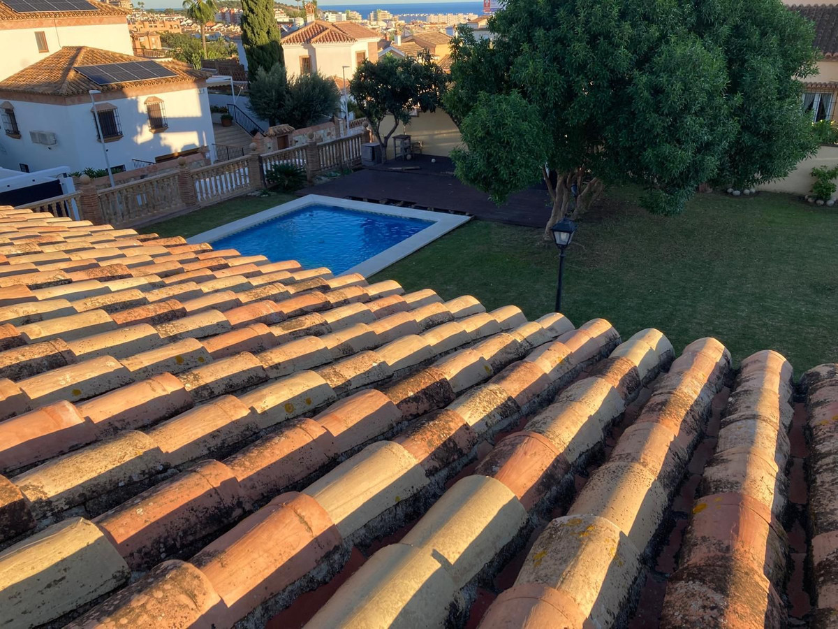 Se vende Villa - Chalet de 4 dormitorios en Costa Del Sol, Málaga, España