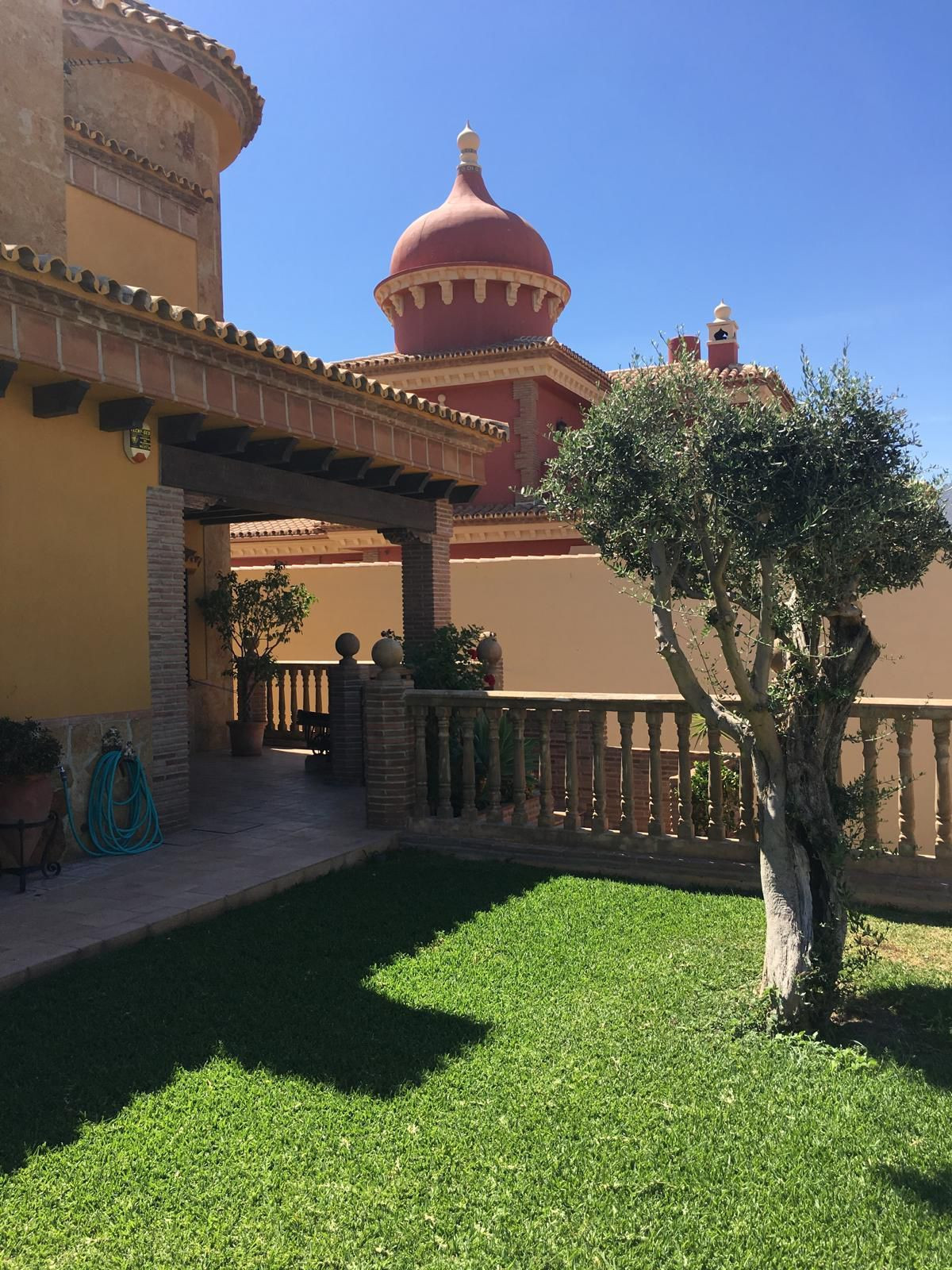 Se vende Villa - Chalet de 4 dormitorios en Costa Del Sol, Málaga, España