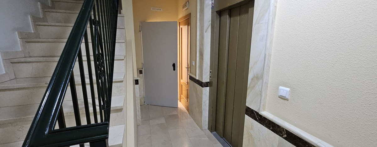 Se vende Local comercial  en Costa Del Sol, Málaga, España