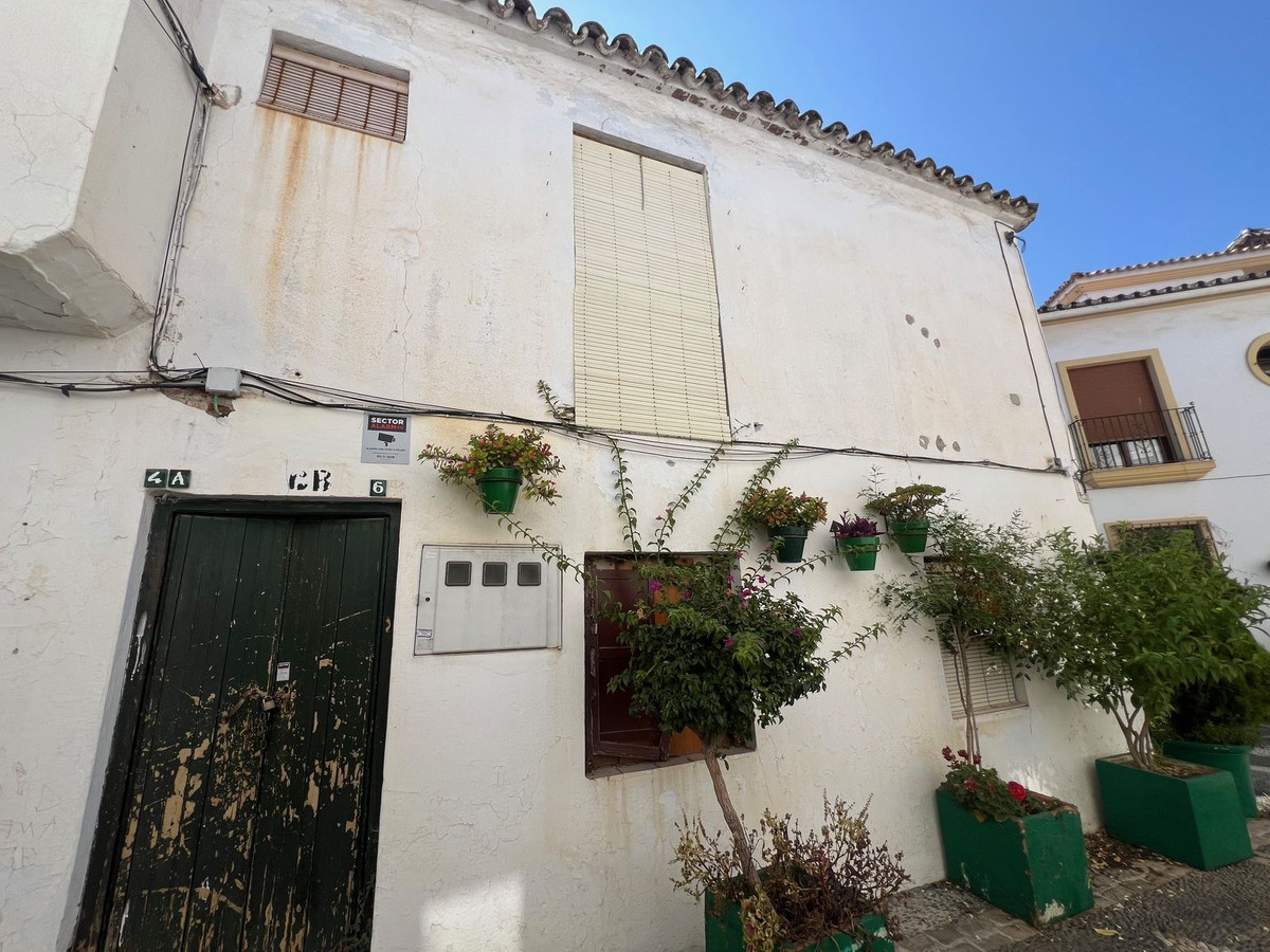 4 Bed Townhouse for sale in Estepona Costa Del Sol, Málaga, Spain