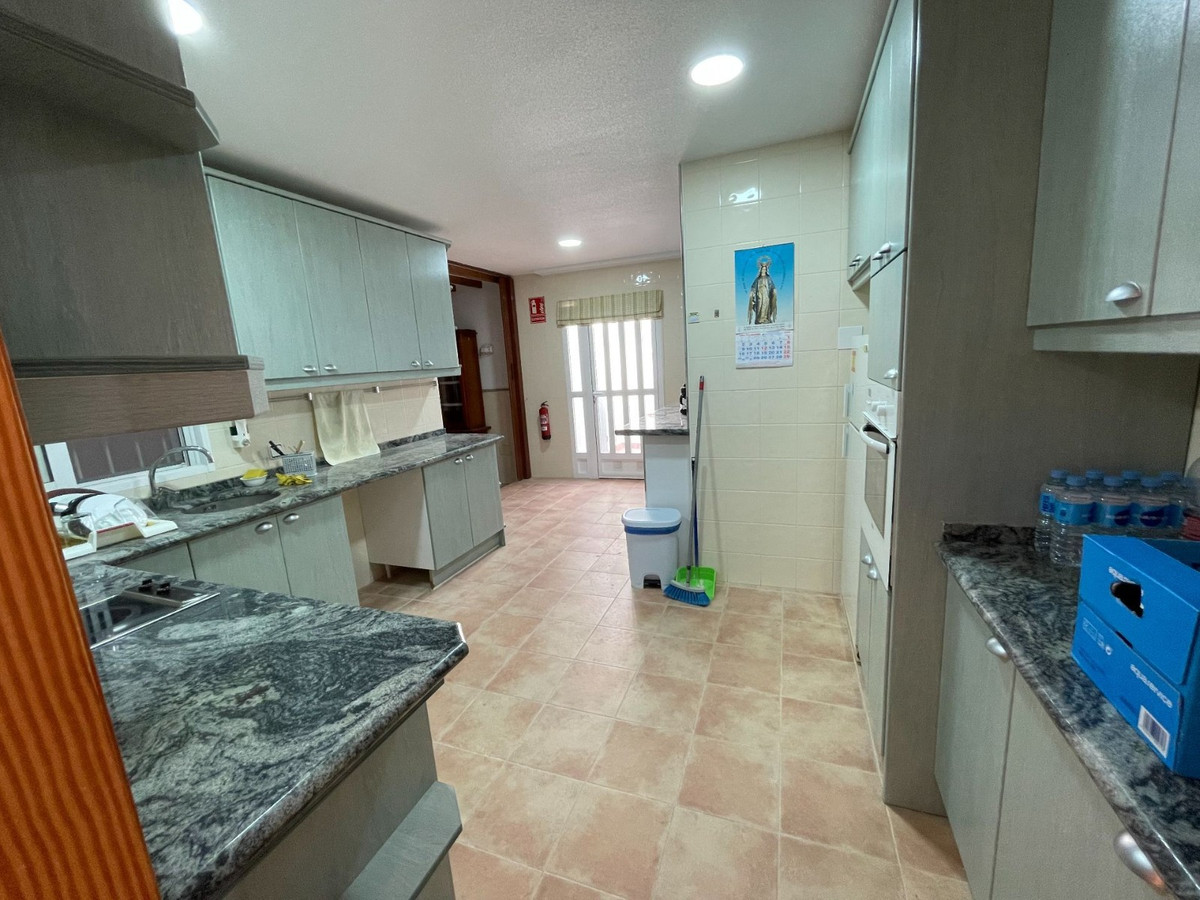 Se vende Villa - Chalet de 6 dormitorios en Costa Calida, Murcia, España