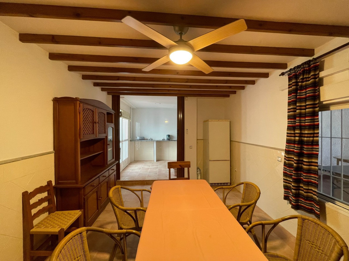 Se vende Villa - Chalet de 6 dormitorios en Costa Calida, Murcia, España