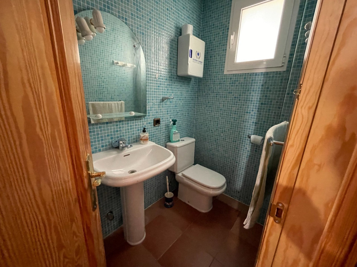 Se vende Villa - Chalet de 6 dormitorios en Costa Calida, Murcia, España