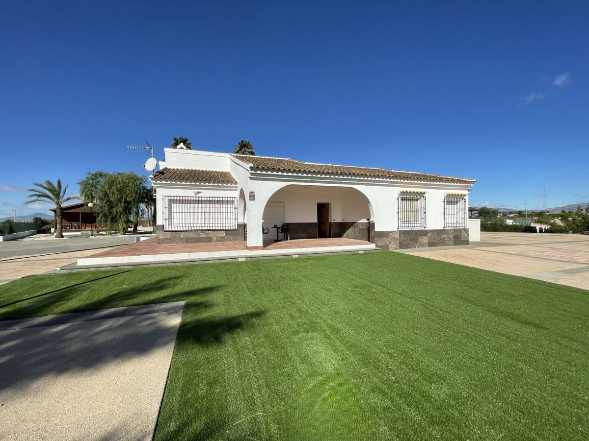 Se vende Villa - Chalet de 6 dormitorios en Costa Calida, Murcia, España