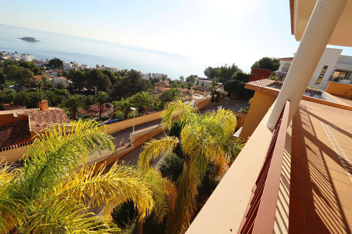 5 Bed Townhouse for sale in Altea Costa Blanca, Alicante, Spain