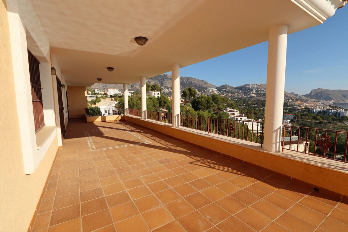 5 Bed Townhouse for sale in Altea Costa Blanca, Alicante, Spain