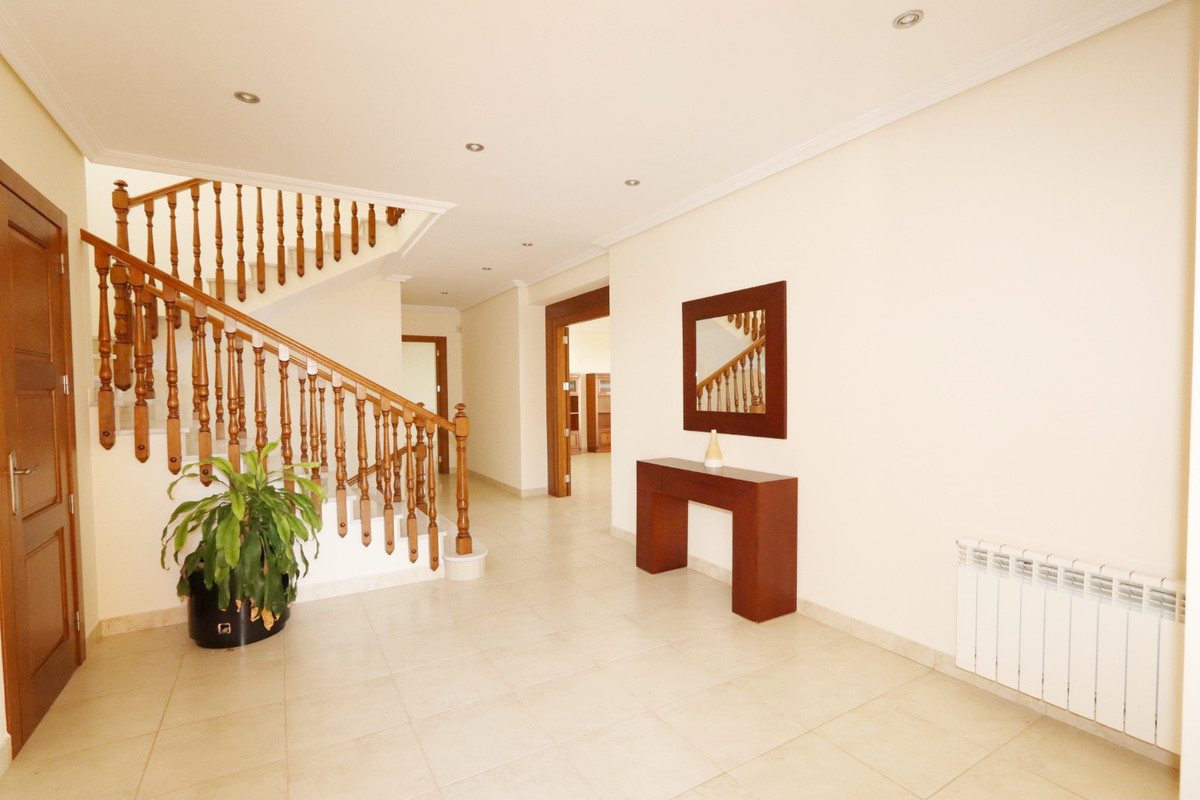 5 Bed Townhouse for sale in Altea Costa Blanca, Alicante, Spain