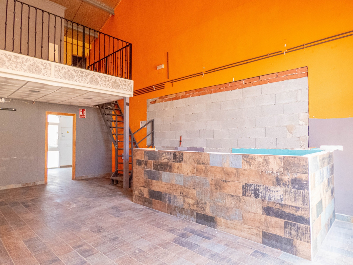 Commercial unit for sale in Algorfa Costa Blanca, Alicante, Spain