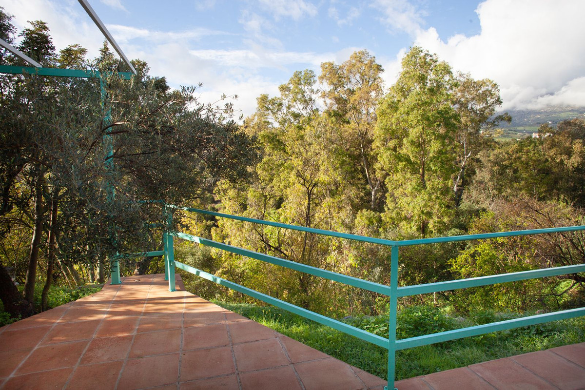 4 Bed Townhouse for sale in Casarabonela Costa Del Sol, Málaga, Spain