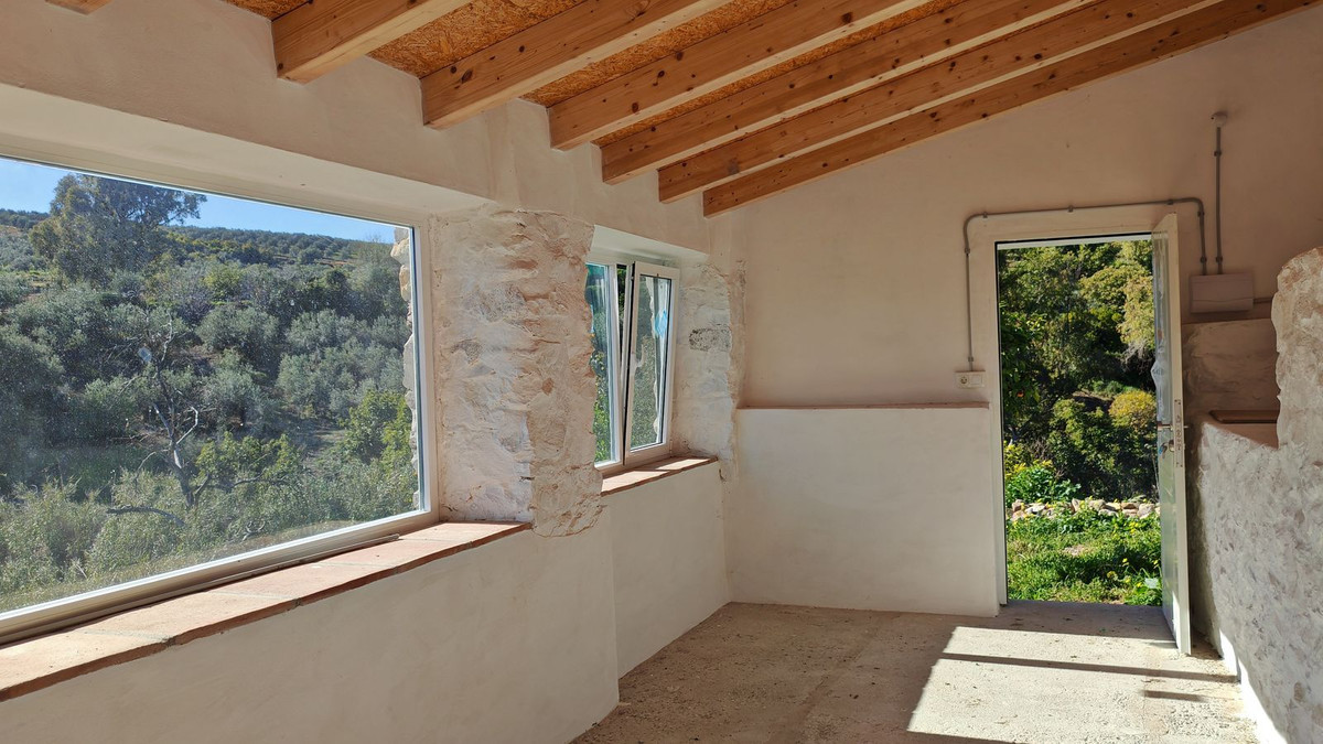 4 Bed Townhouse for sale in Casarabonela Costa Del Sol, Málaga, Spain