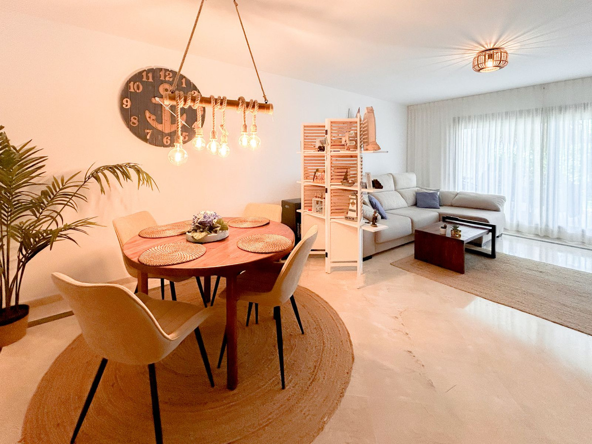 2 Bed Apartment for sale in Casares Costa Del Sol, Málaga, Spain