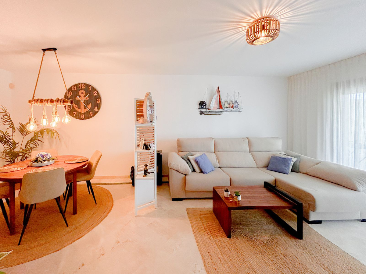 2 Bed Apartment for sale in Casares Costa Del Sol, Málaga, Spain
