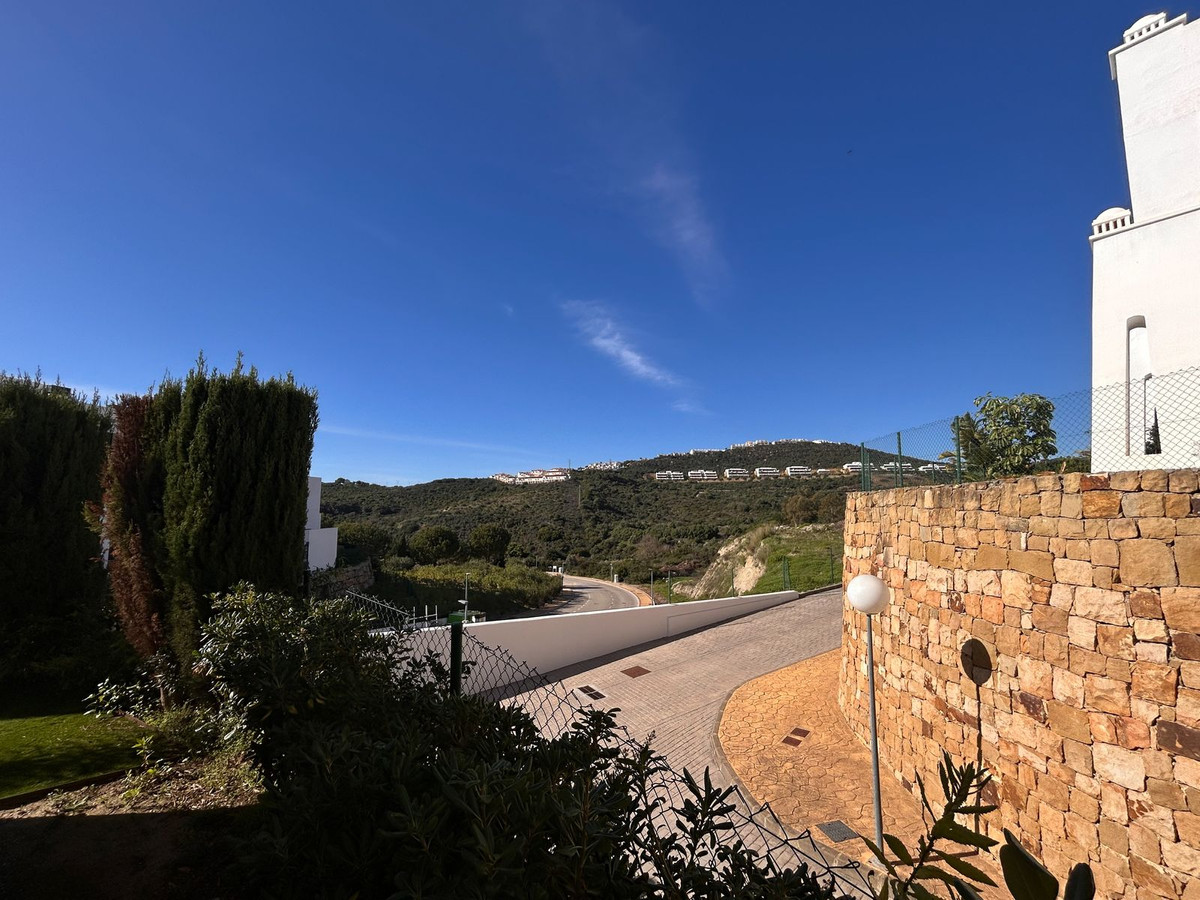 2 Bed Apartment for sale in Casares Costa Del Sol, Málaga, Spain