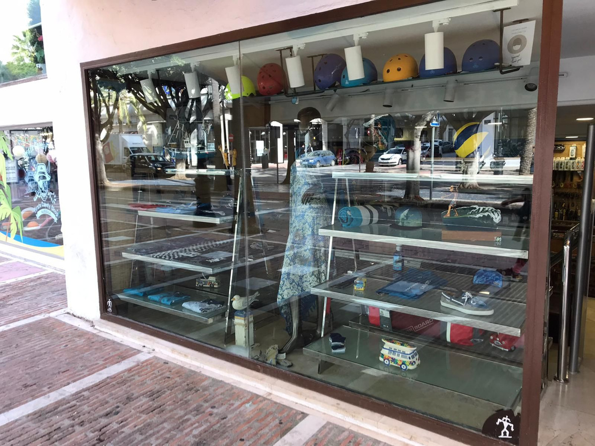 Commercial unit for sale in Puerto Banús Costa Del Sol, Málaga, Spain