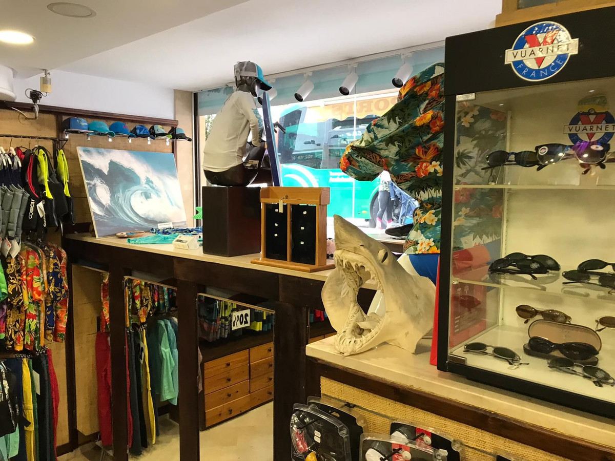 Commercial unit for sale in Puerto Banús Costa Del Sol, Málaga, Spain