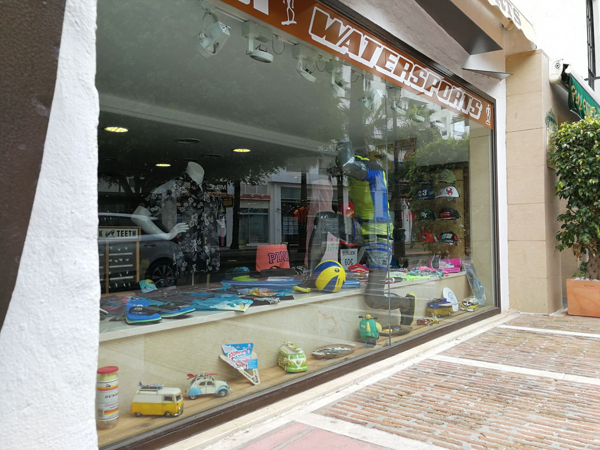 Commercial unit for sale in Puerto Banús Costa Del Sol, Málaga, Spain