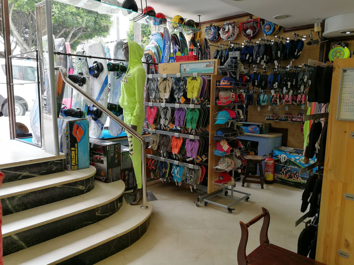 Commercial unit for sale in Puerto Banús Costa Del Sol, Málaga, Spain