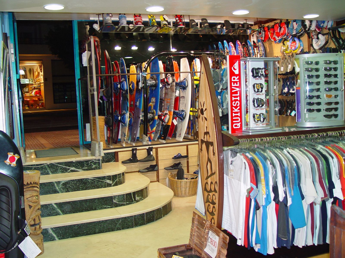 Commercial unit for sale in Puerto Banús Costa Del Sol, Málaga, Spain