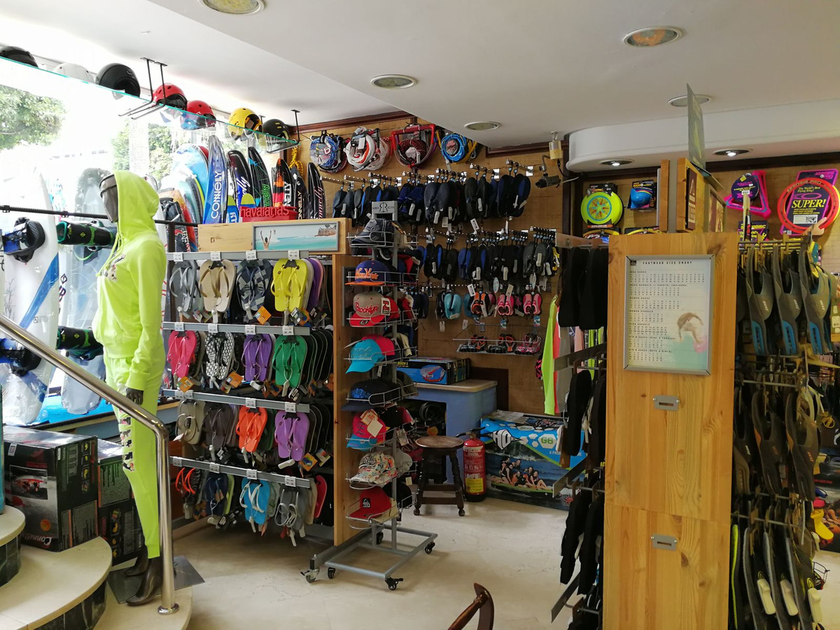 Commercial unit for sale in Puerto Banús Costa Del Sol, Málaga, Spain