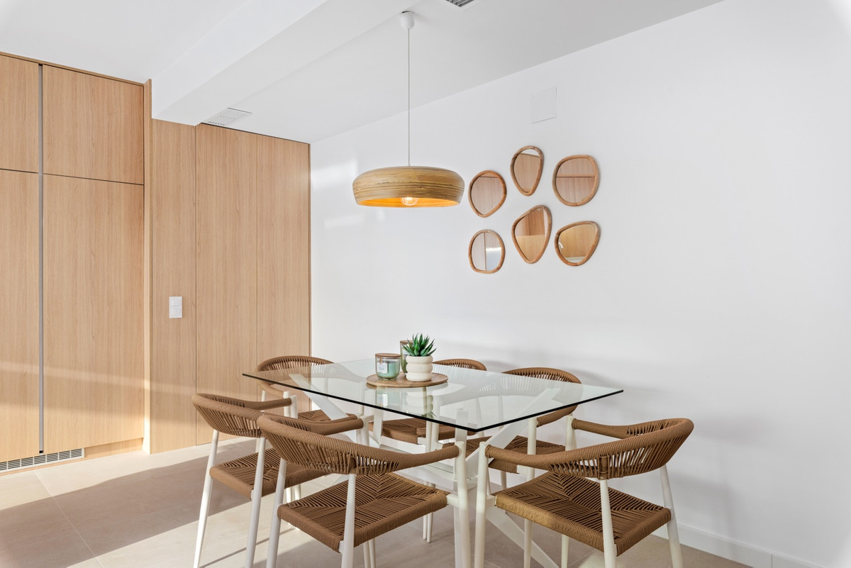 Se vende Villa - Chalet de 3 dormitorios en Costa Blanca, Alicante, España