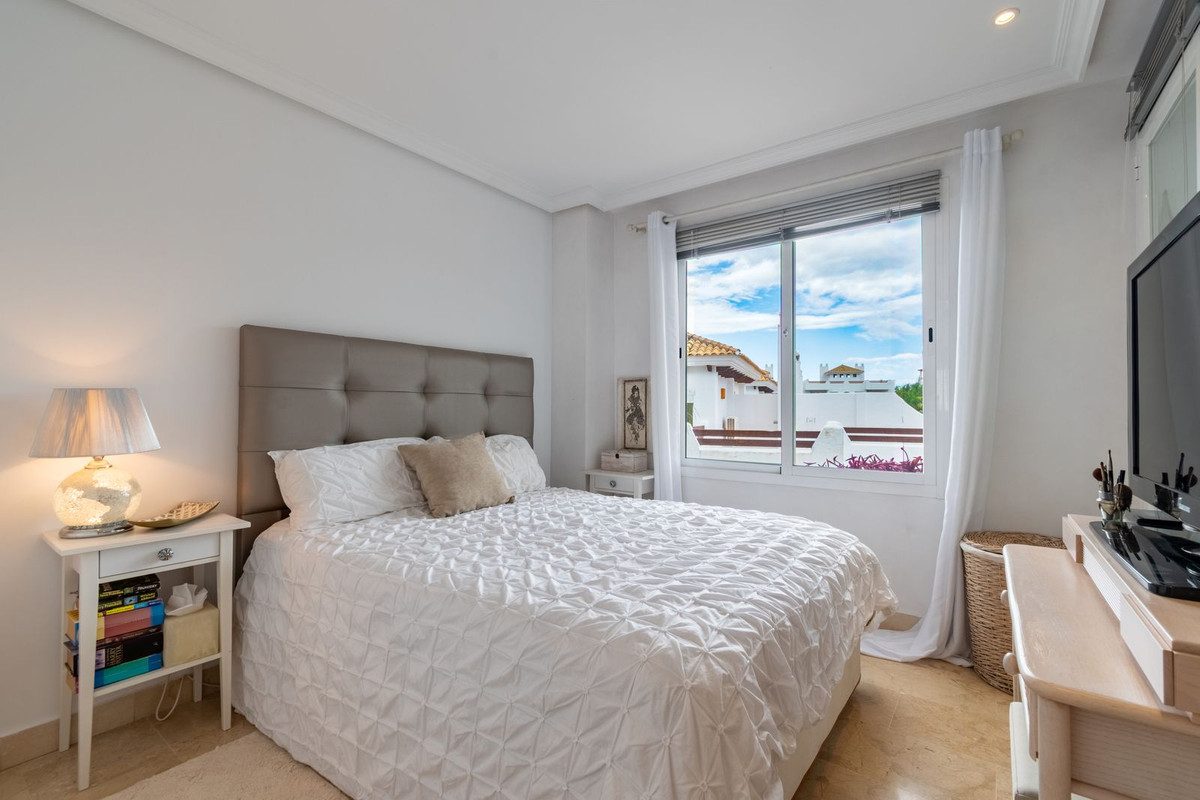 Se vende Apartamento Planta Media de 3 dormitorios en Costa Del Sol, Málaga, España