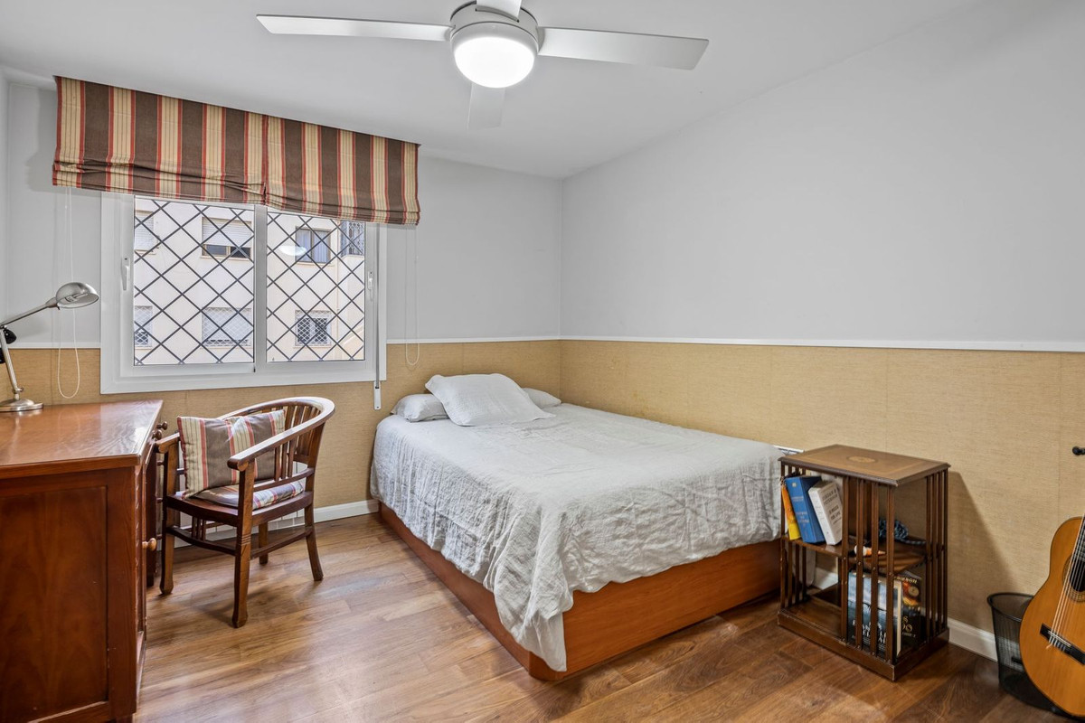 4 Bed Apartment for sale in Cerrado De Calderón Málaga Ciudad, Málaga, Spain