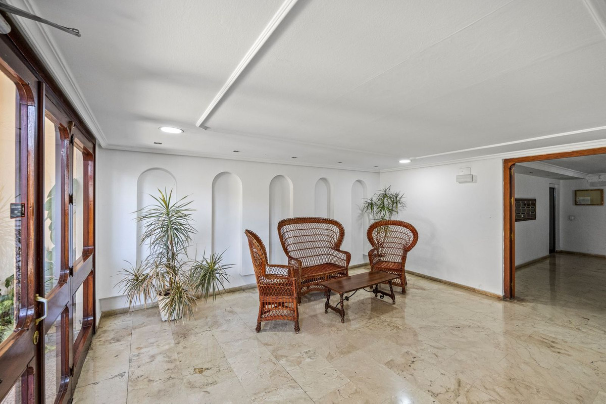 4 Bed Apartment for sale in Cerrado De Calderón Málaga Ciudad, Málaga, Spain