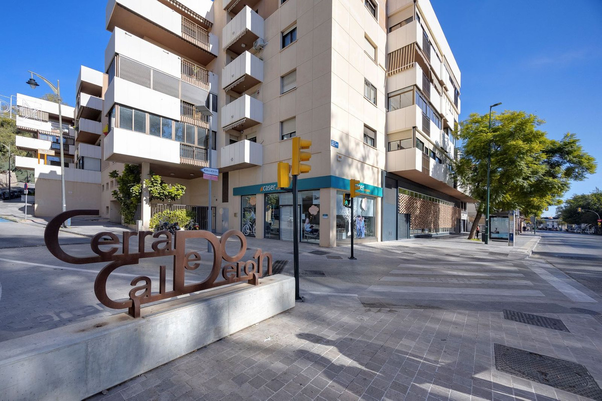 4 Bed Apartment for sale in Cerrado De Calderón Málaga Ciudad, Málaga, Spain
