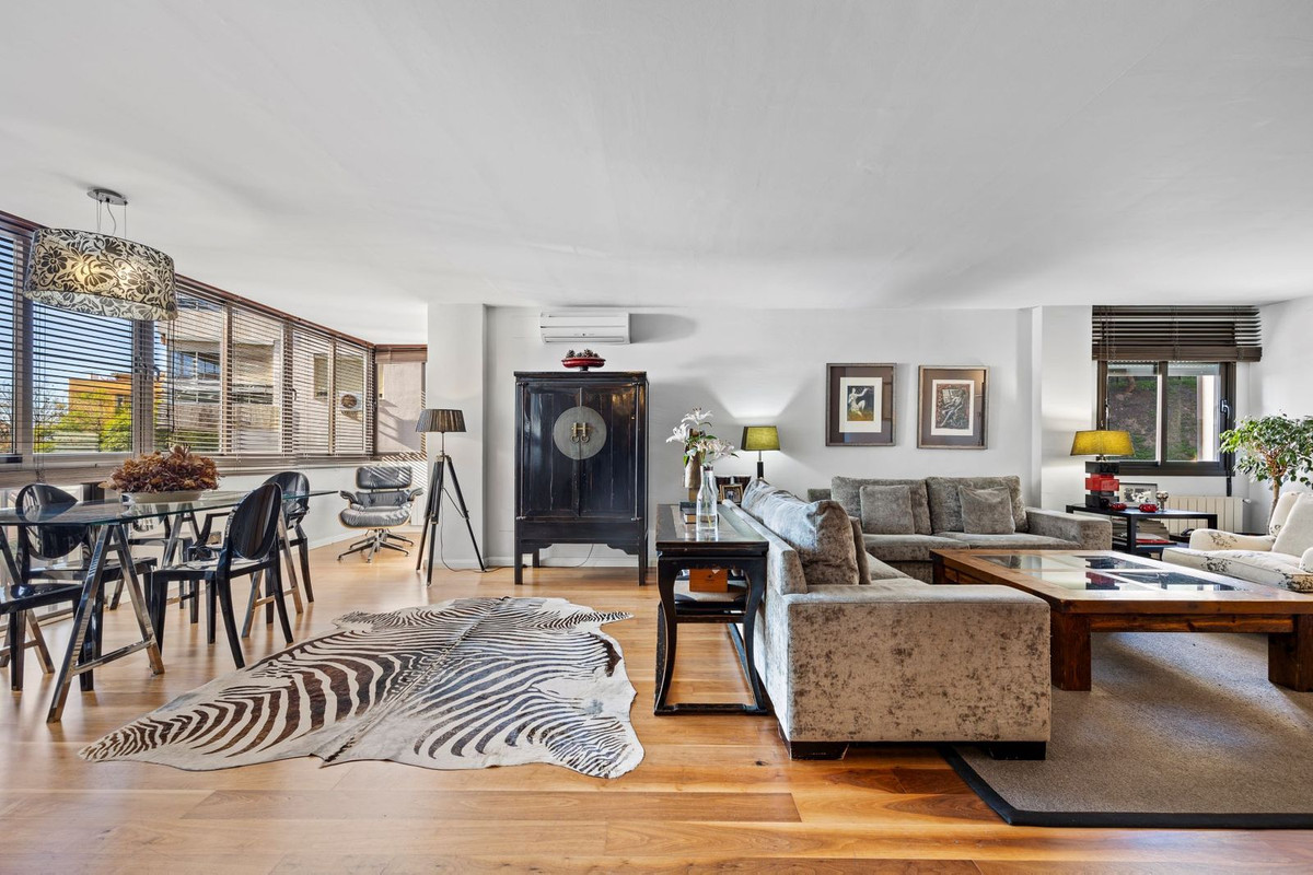 4 Bed Apartment for sale in Cerrado De Calderón Málaga Ciudad, Málaga, Spain