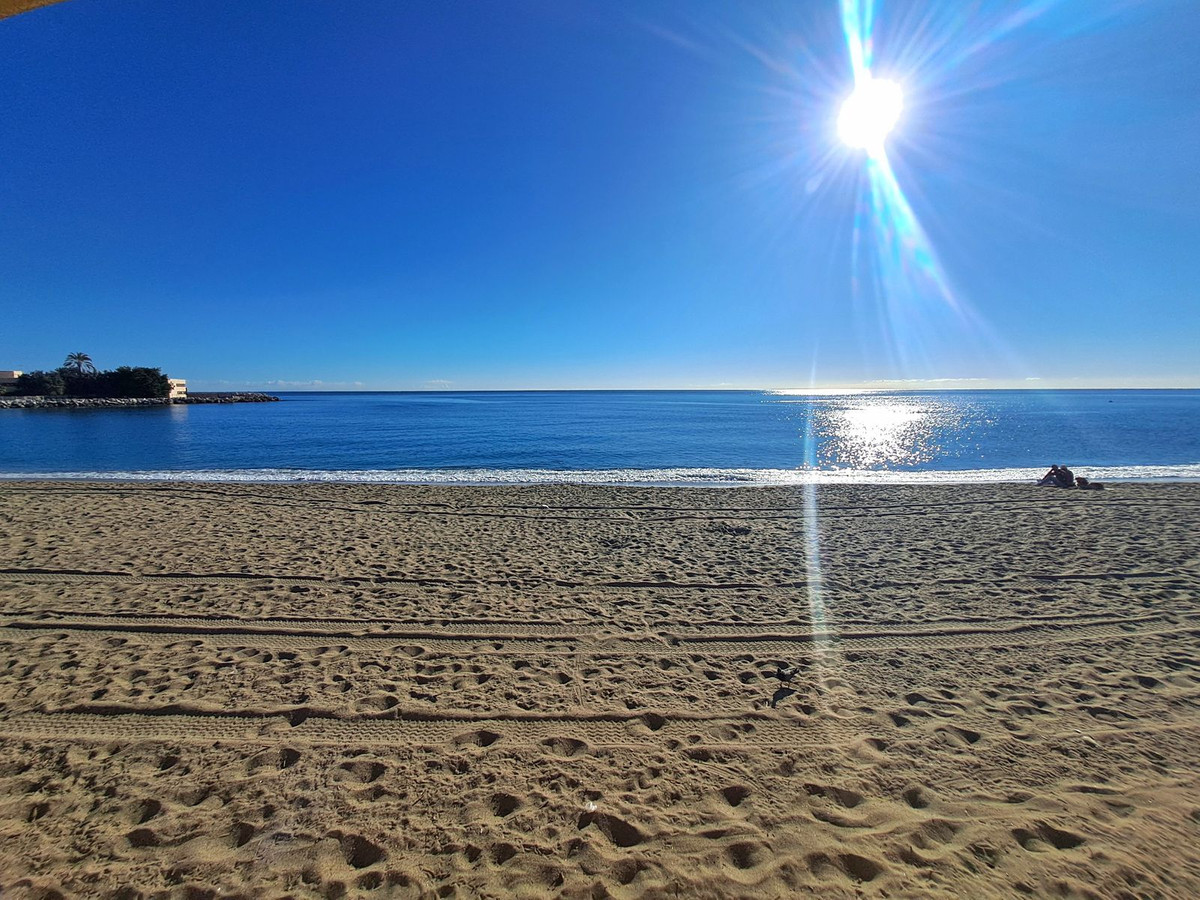 1 Bed Apartment for sale in Fuengirola Costa Del Sol, Málaga, Spain