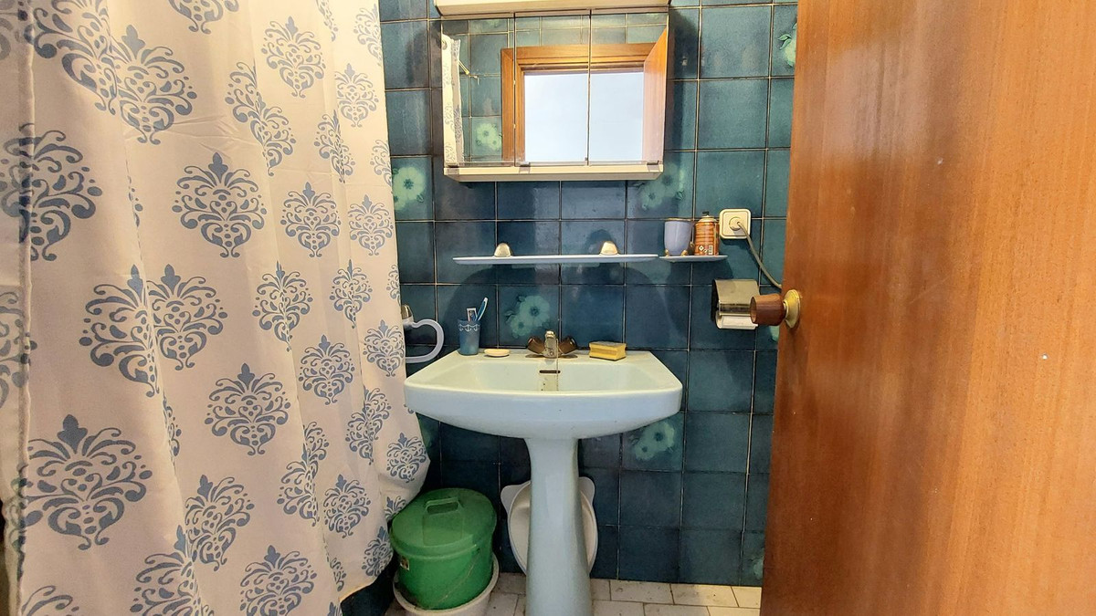 1 Bed Apartment for sale in Fuengirola Costa Del Sol, Málaga, Spain